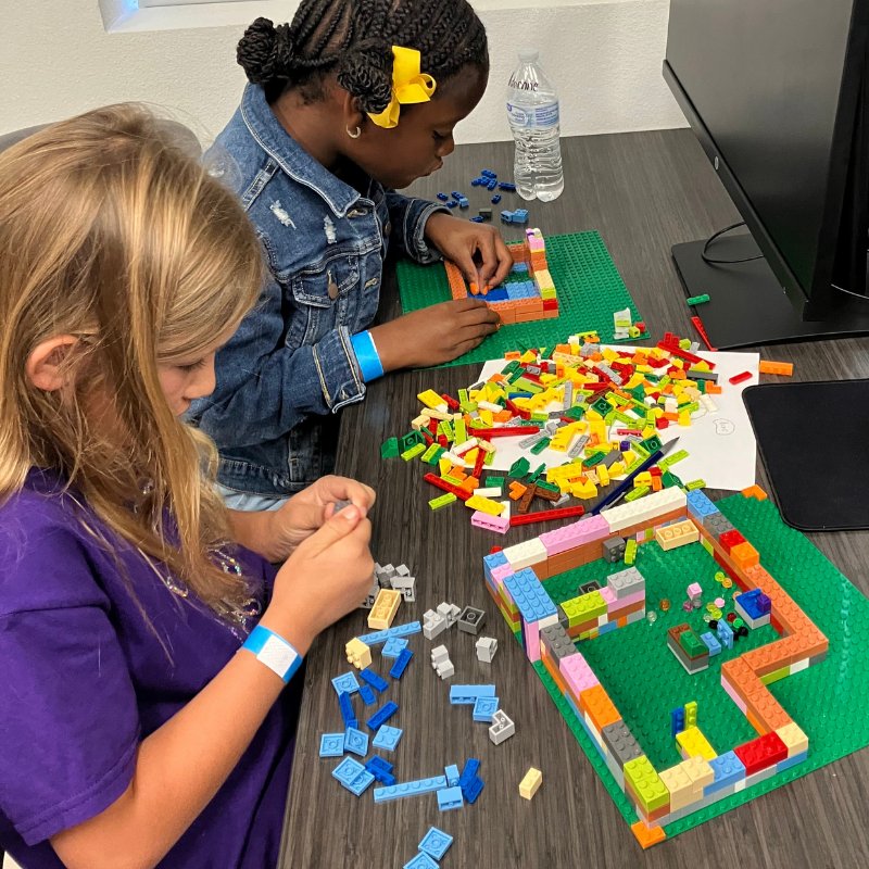 MakerSpace Creations with LEGO - Brains & Motion