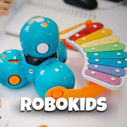 RoboKids: Engineering Adventures with the Dash Robot for Grades 2 - 3 - Brains & Motion